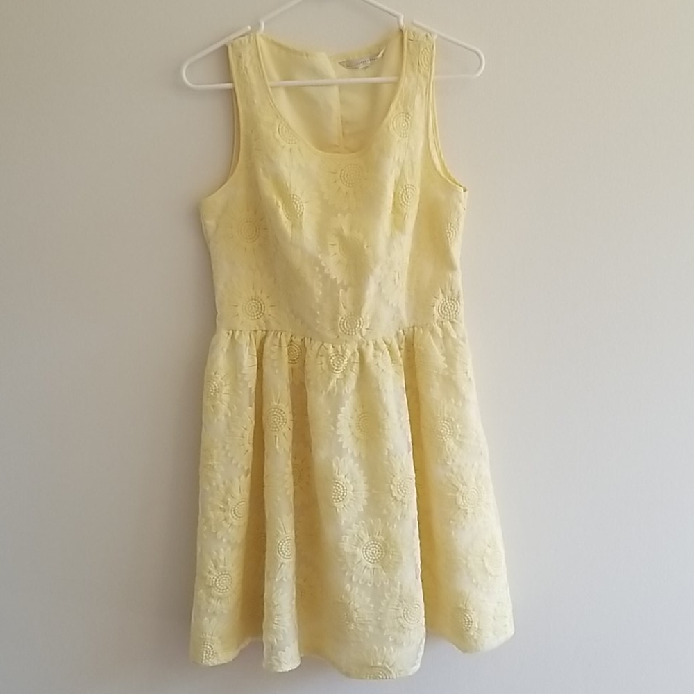 Yellow, sleeveless dress